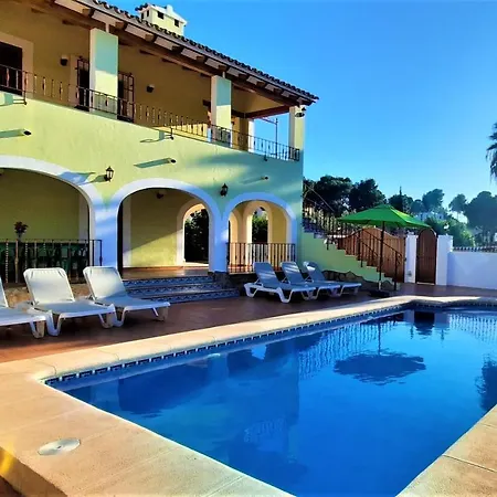 Villa Costa *